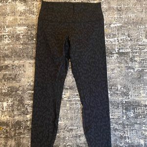 Lululemon Wunder Under High Rise 25” leggings
